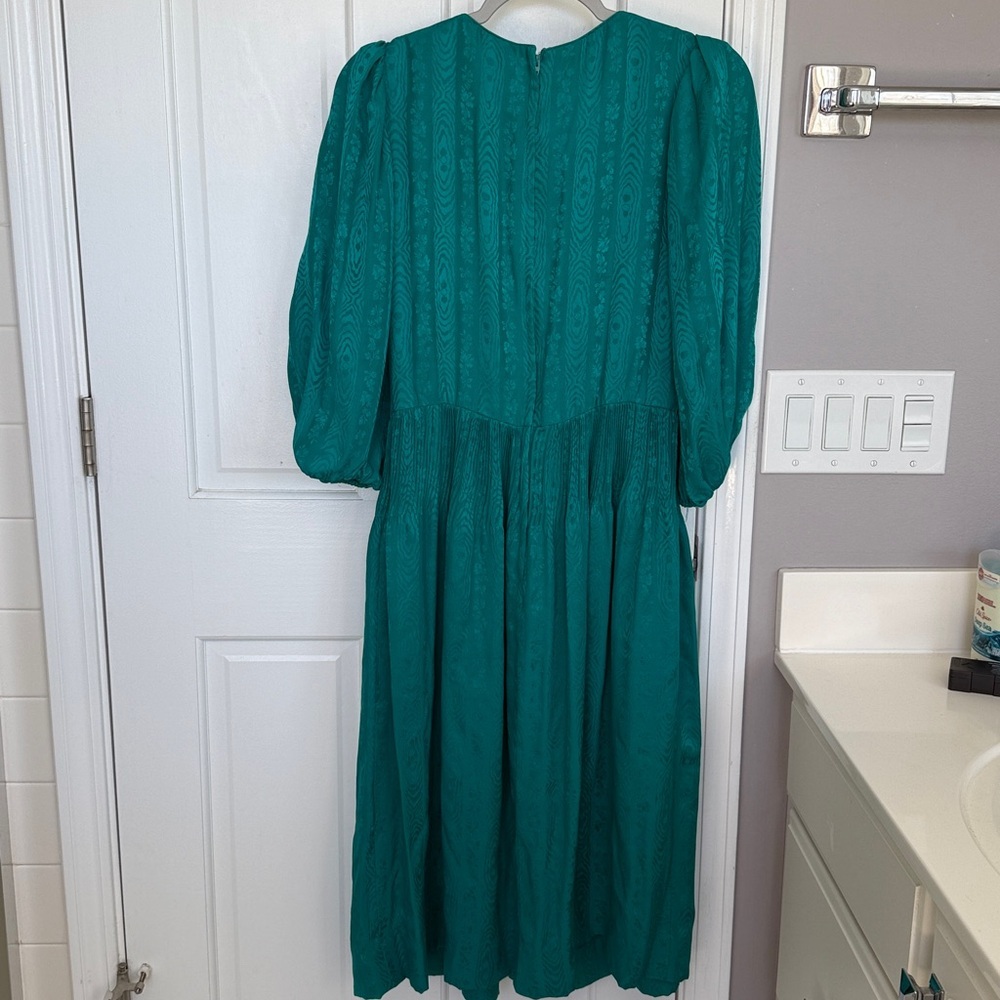 Vintage USA Garment Union Tag Pure Silk Teal Puff Sleeve Pleat Midi Dress Floral - Picture 10 of 13